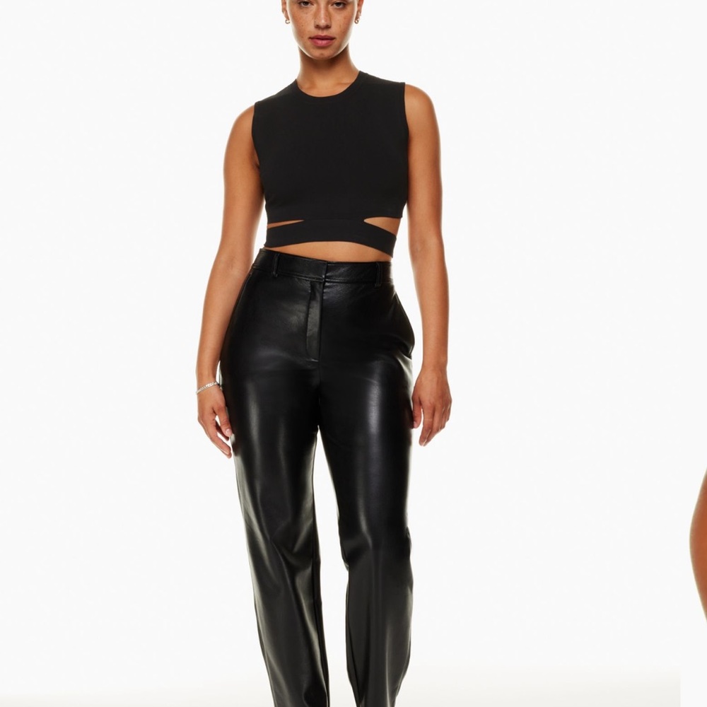 Aritzia Retrospect Sleeveless Sweater